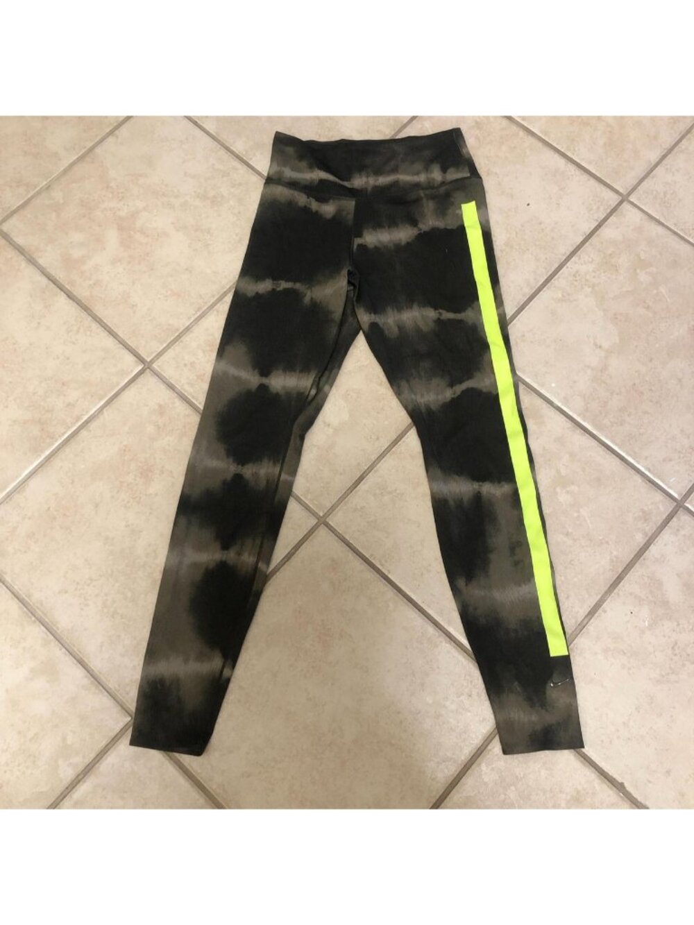 Nike One Luxe Leggings the One Luxe model, size xs....